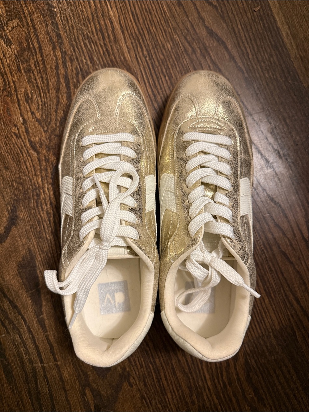 DV by Dolce Vita Dayze Gold Sneakers - Size 8